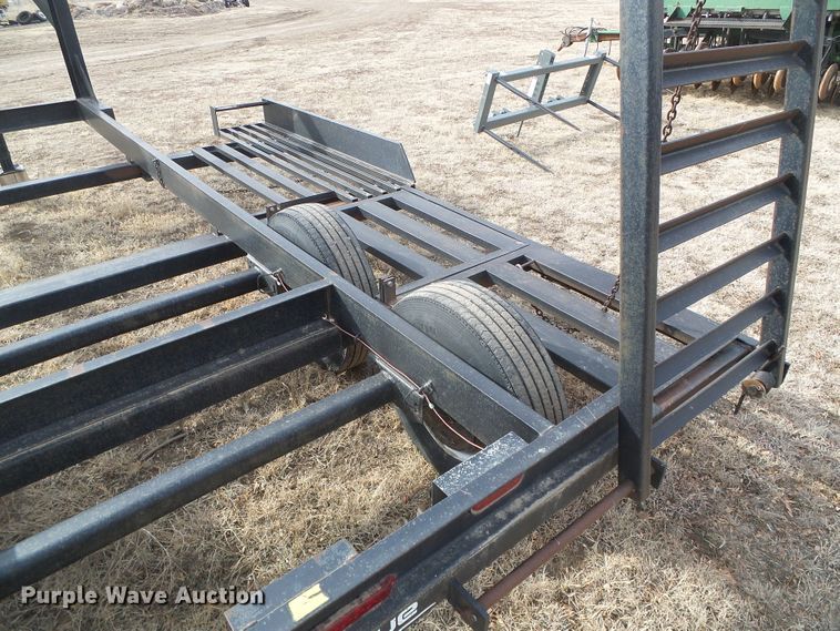 image for item DH4777 2005 Donahue EXG-160 windrower trailer