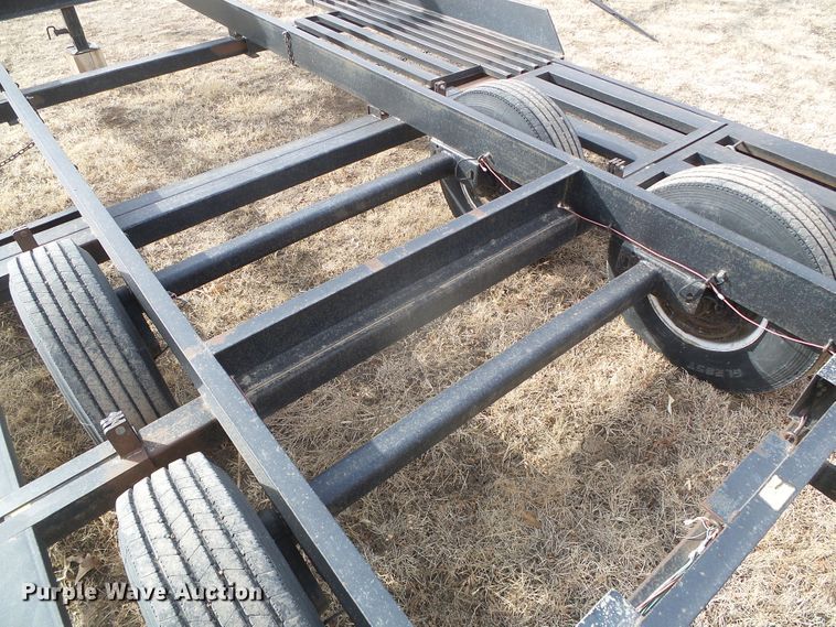 image for item DH4777 2005 Donahue EXG-160 windrower trailer