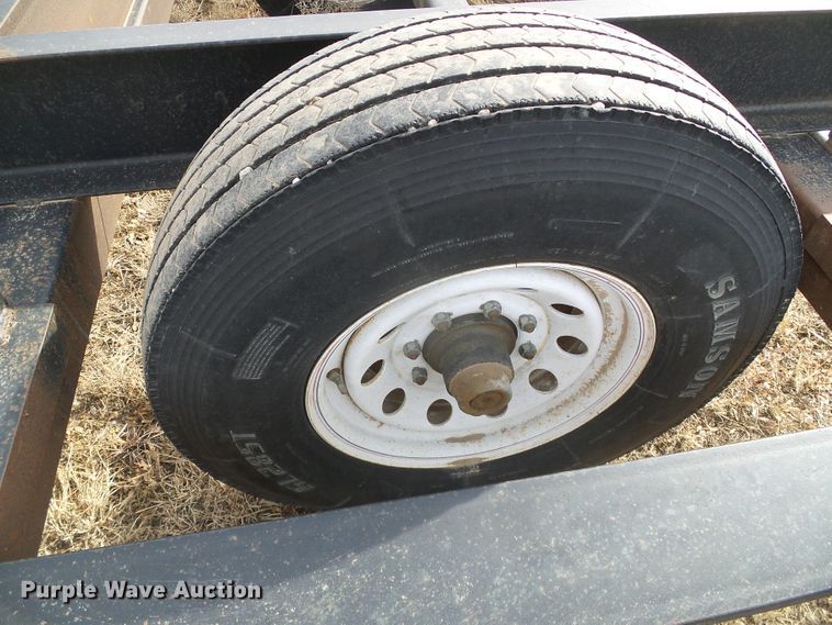image for item DH4777 2005 Donahue EXG-160 windrower trailer