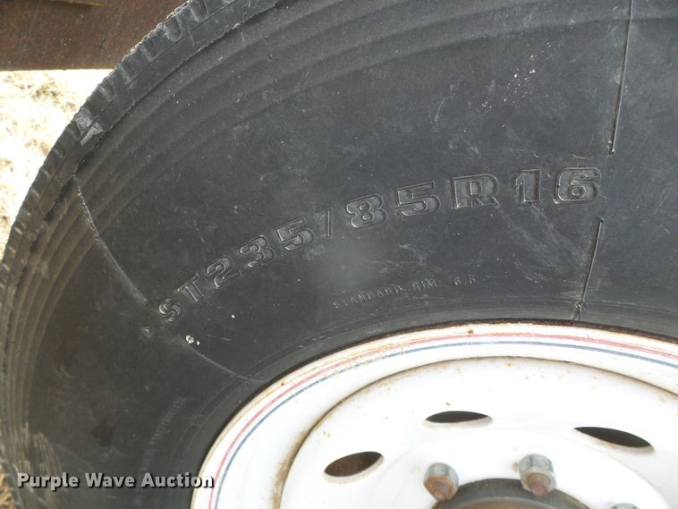 image for item DH4777 2005 Donahue EXG-160 windrower trailer