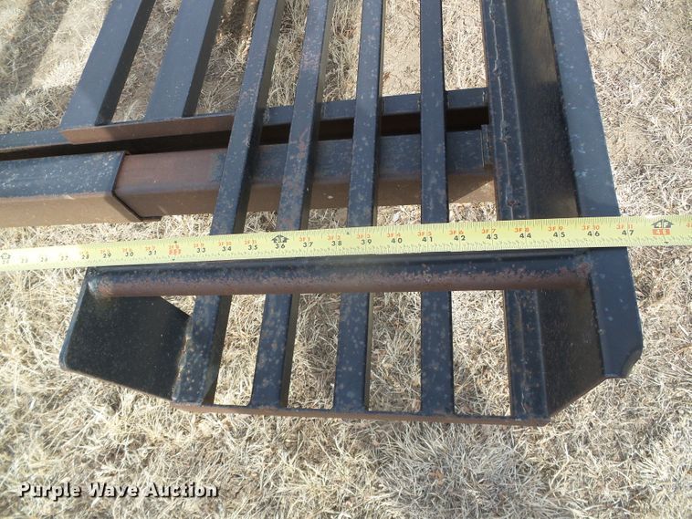 image for item DH4777 2005 Donahue EXG-160 windrower trailer