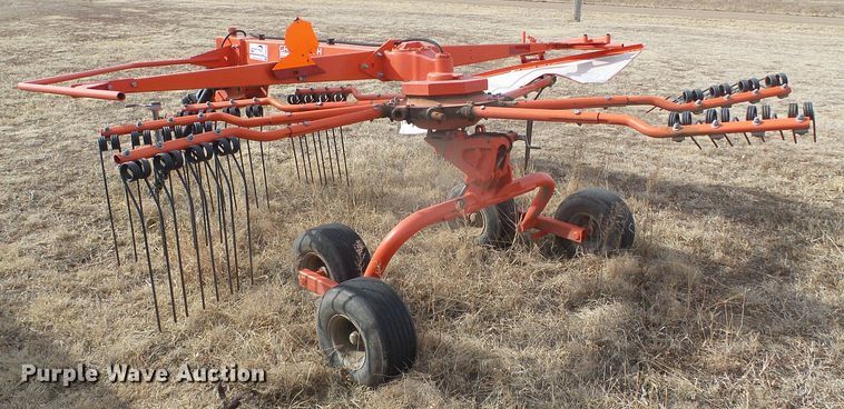 image for item DH4778 Kuhn GA4220TH hay rake