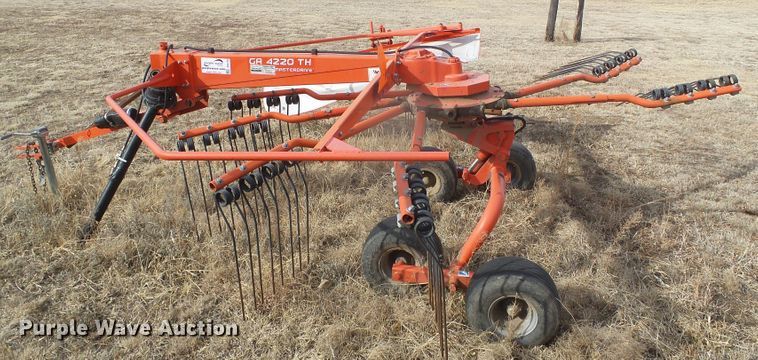 image for item DH4778 Kuhn GA4220TH hay rake