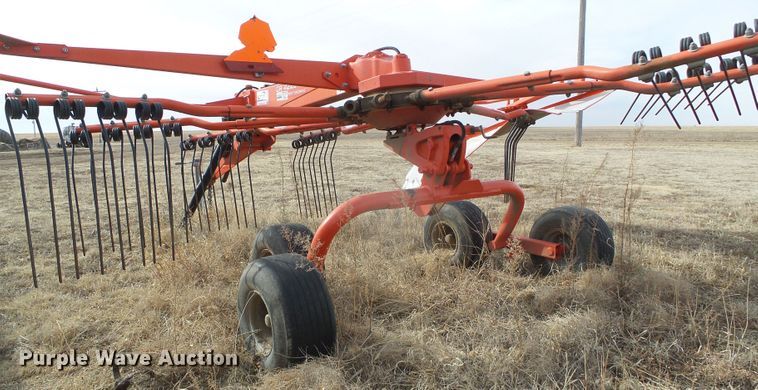 image for item DH4778 Kuhn GA4220TH hay rake