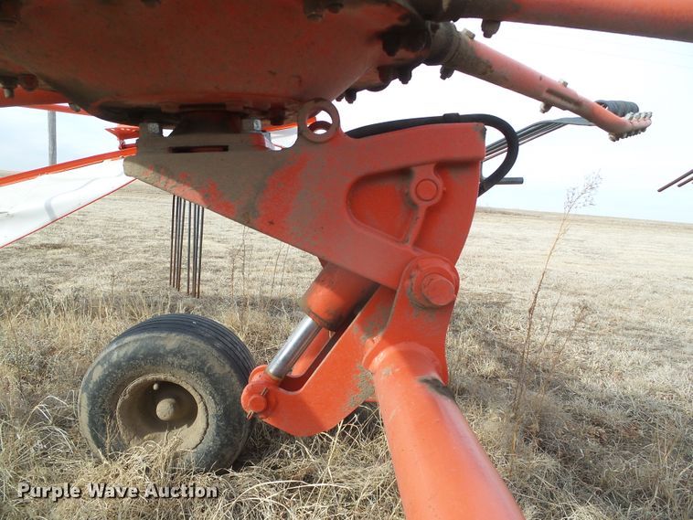 image for item DH4778 Kuhn GA4220TH hay rake