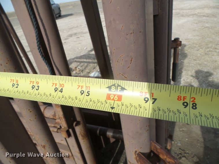 image for item DH4779 Blattner B Bar D livestock chute