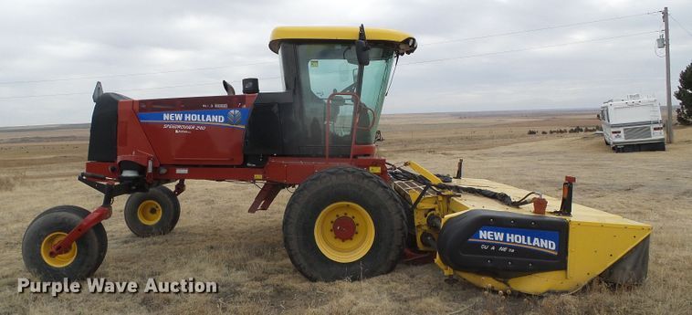 image for item DH4780 2014 New Holland Speedrower 240 windrower