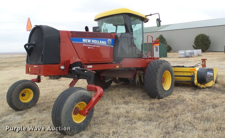 image for item DH4780 2014 New Holland Speedrower 240 windrower