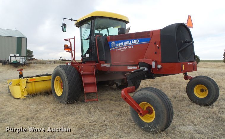 image for item DH4780 2014 New Holland Speedrower 240 windrower