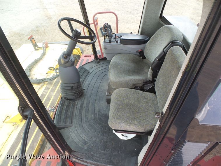 image for item DH4780 2014 New Holland Speedrower 240 windrower