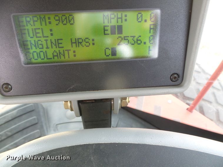 image for item DH4780 2014 New Holland Speedrower 240 windrower