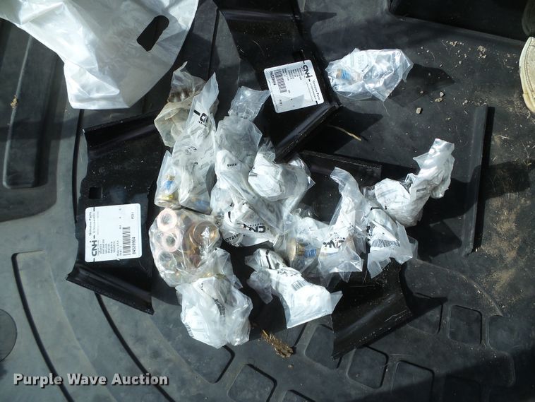 image for item DH4780 2014 New Holland Speedrower 240 windrower