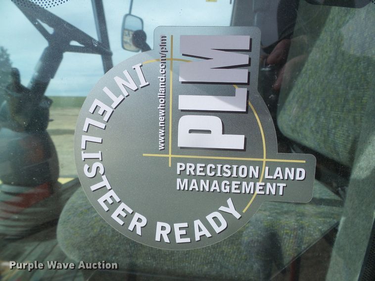 image for item DH4780 2014 New Holland Speedrower 240 windrower