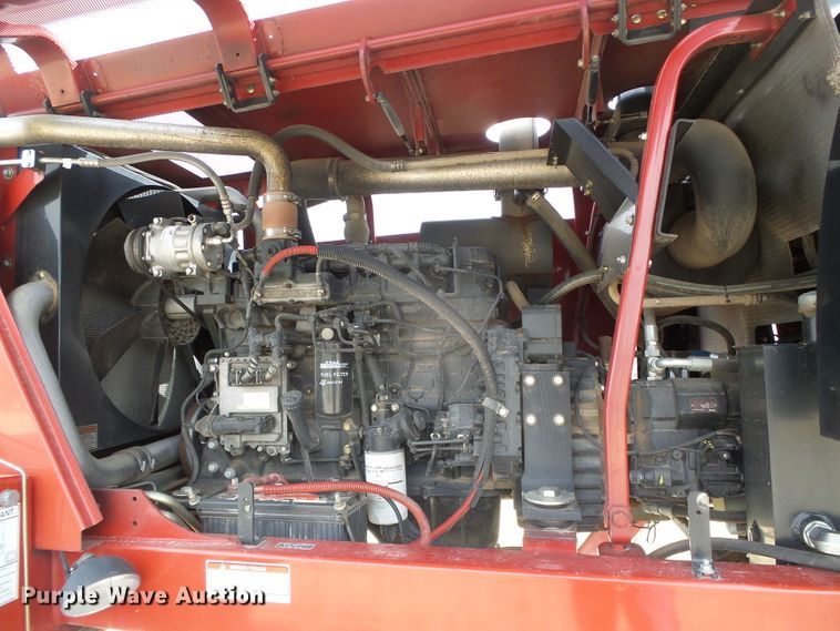 image for item DH4780 2014 New Holland Speedrower 240 windrower