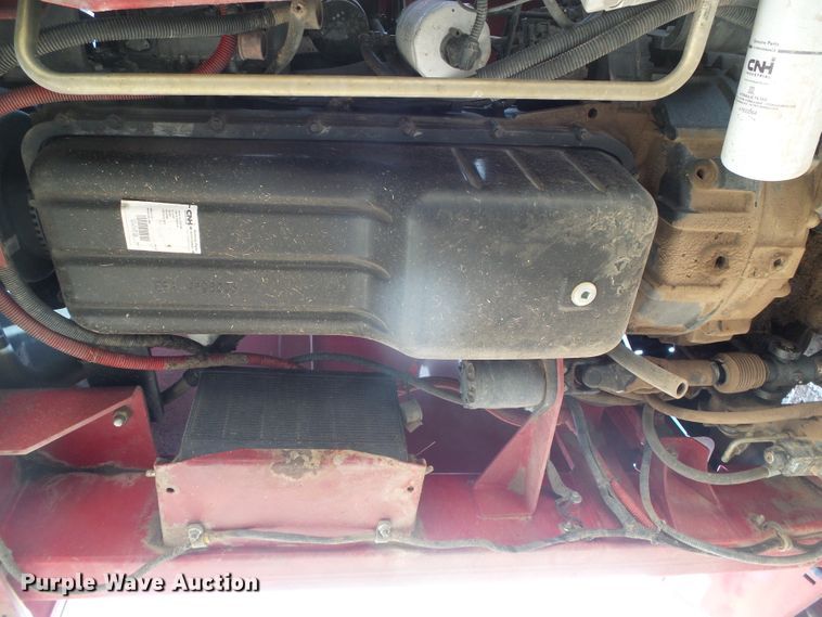 image for item DH4780 2014 New Holland Speedrower 240 windrower