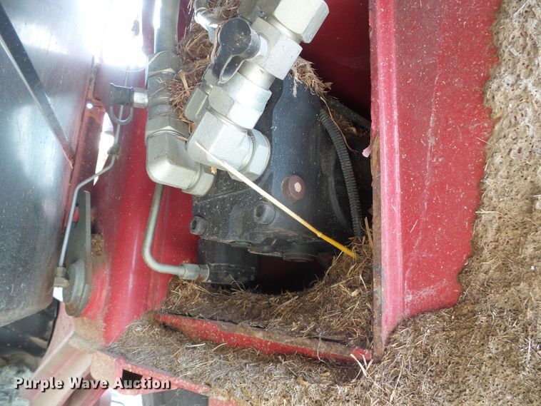 image for item DH4780 2014 New Holland Speedrower 240 windrower