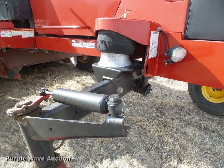 image for item DH4780 2014 New Holland Speedrower 240 windrower