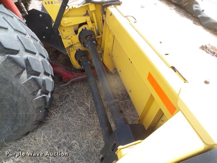 image for item DH4780 2014 New Holland Speedrower 240 windrower