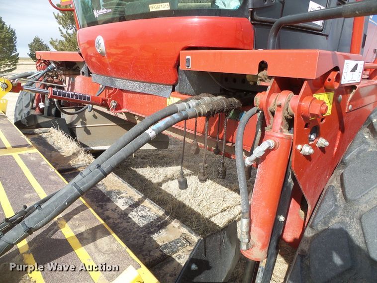 image for item DH4780 2014 New Holland Speedrower 240 windrower