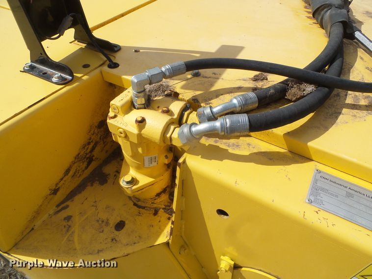 image for item DH4780 2014 New Holland Speedrower 240 windrower