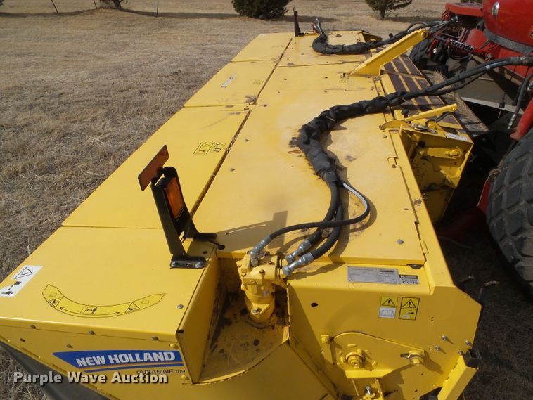 image for item DH4780 2014 New Holland Speedrower 240 windrower