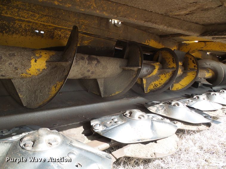 image for item DH4780 2014 New Holland Speedrower 240 windrower