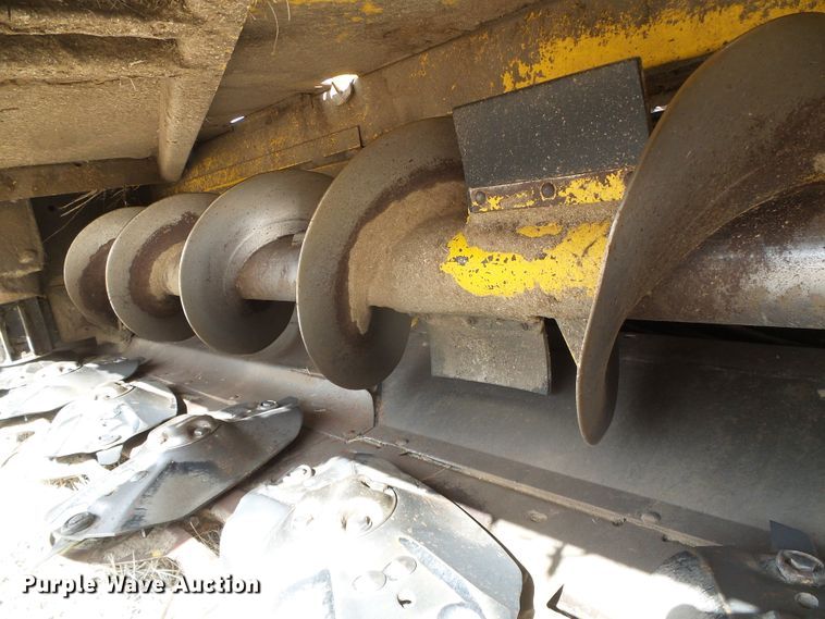 image for item DH4780 2014 New Holland Speedrower 240 windrower