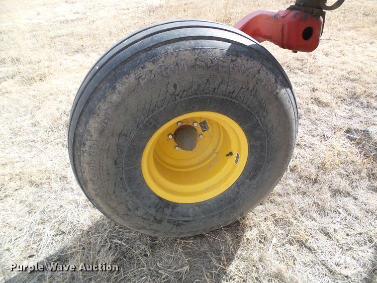 image for item DH4780 2014 New Holland Speedrower 240 windrower