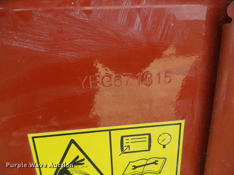 image for item DH4780 2014 New Holland Speedrower 240 windrower