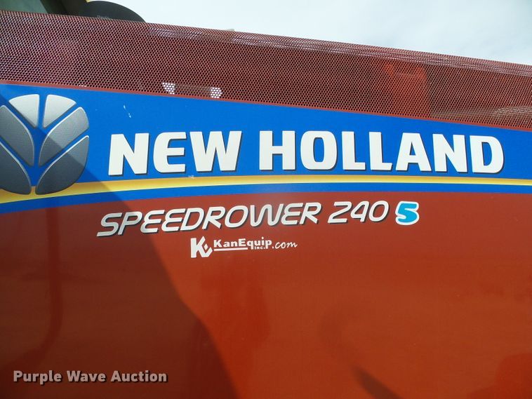 image for item DH4780 2014 New Holland Speedrower 240 windrower