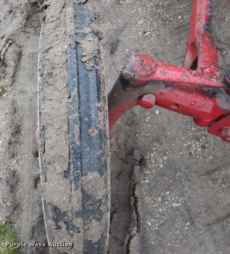 image for item DH6353 Ford 8N tractor