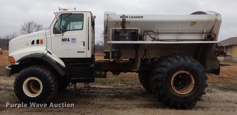 image for item DH6354 1999 Sterling L-Line applicator truck