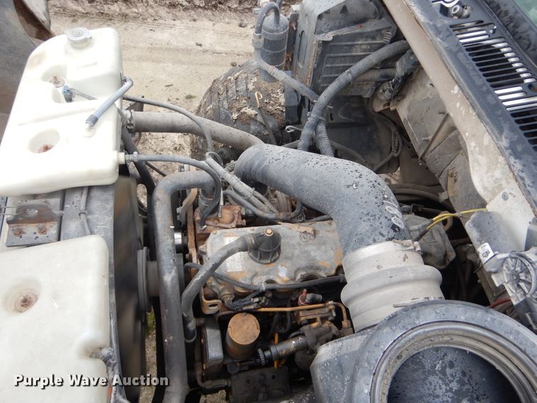 image for item DH6354 1999 Sterling L-Line applicator truck