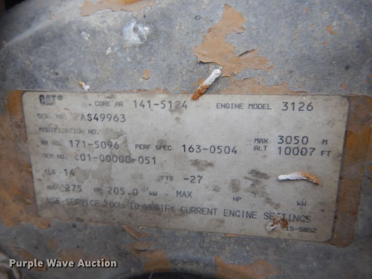 image for item DH6354 1999 Sterling L-Line applicator truck