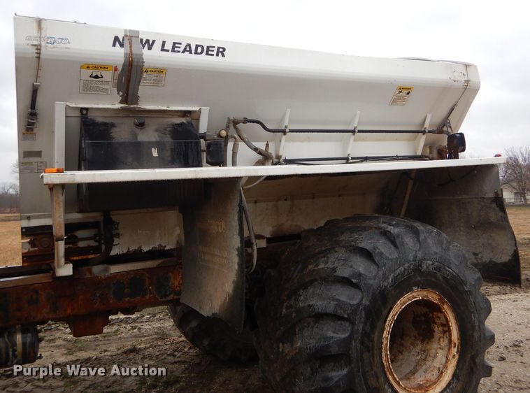 image for item DH6354 1999 Sterling L-Line applicator truck