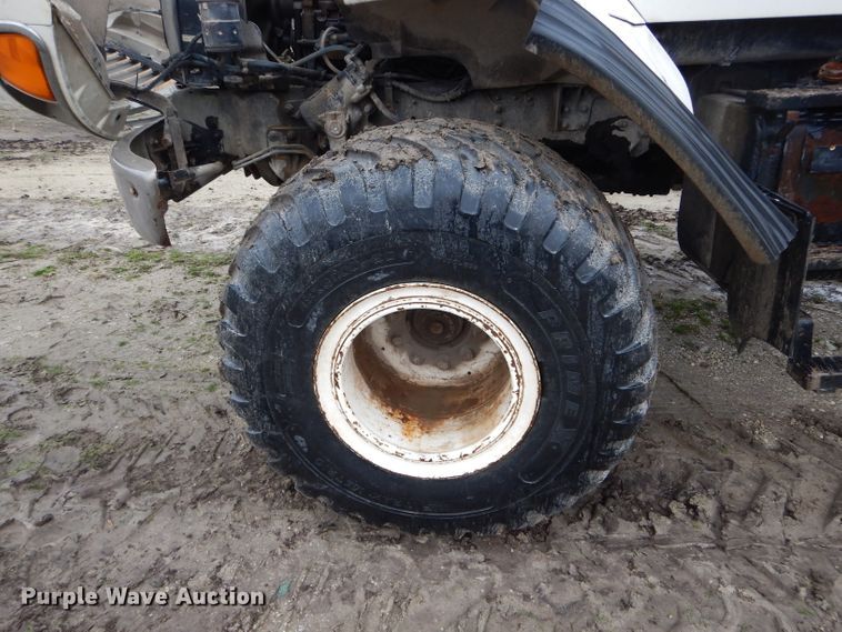 image for item DH6354 1999 Sterling L-Line applicator truck