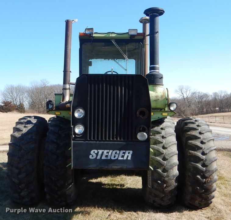 image for item DH6361 1979 Steiger Cougar III ST251 4WD tractor