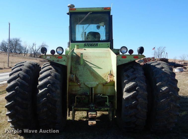 image for item DH6361 1979 Steiger Cougar III ST251 4WD tractor