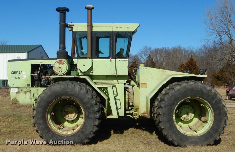 image for item DH6361 1979 Steiger Cougar III ST251 4WD tractor