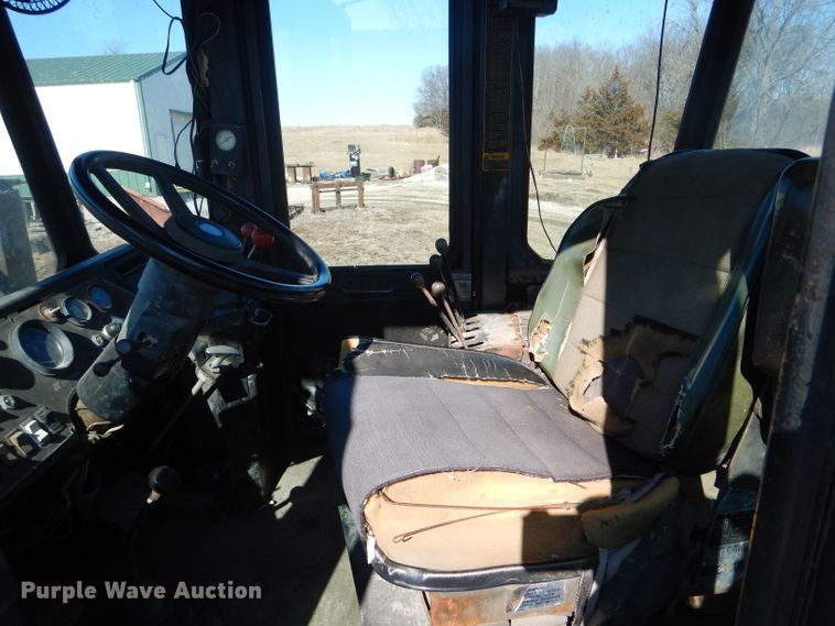 image for item DH6361 1979 Steiger Cougar III ST251 4WD tractor