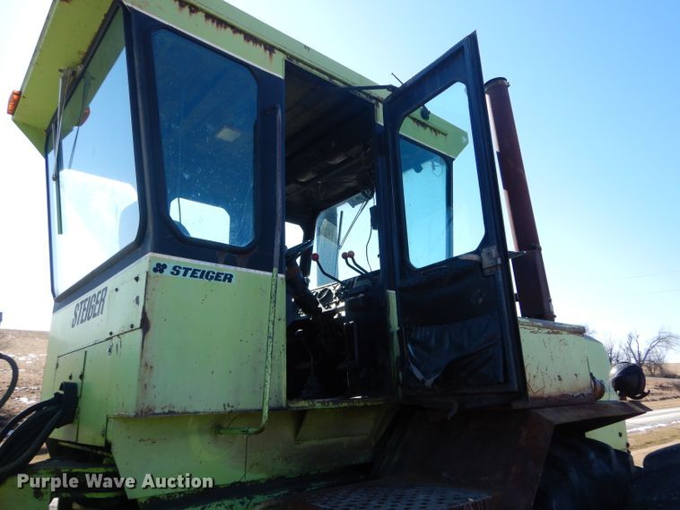 image for item DH6361 1979 Steiger Cougar III ST251 4WD tractor