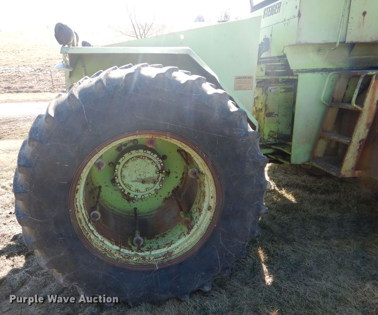 image for item DH6361 1979 Steiger Cougar III ST251 4WD tractor