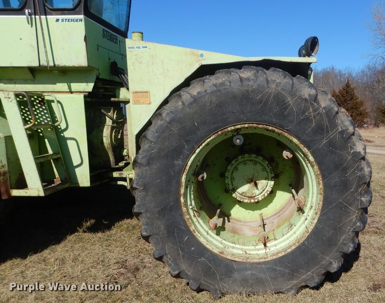 image for item DH6361 1979 Steiger Cougar III ST251 4WD tractor