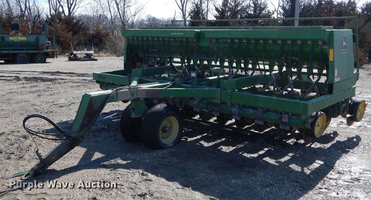 image for item DH6391 John Deere 750 split row grain drill