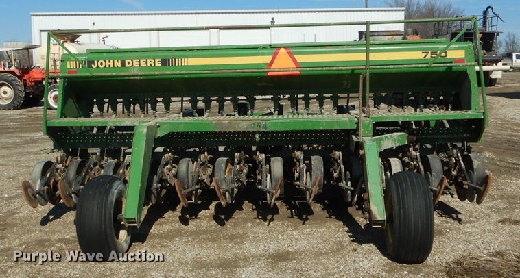 image for item DH6391 John Deere 750 split row grain drill