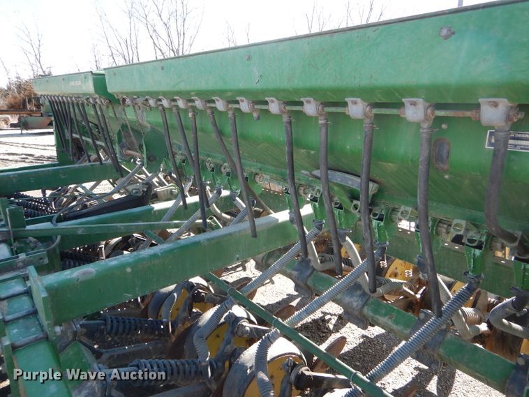 image for item DH6391 John Deere 750 split row grain drill