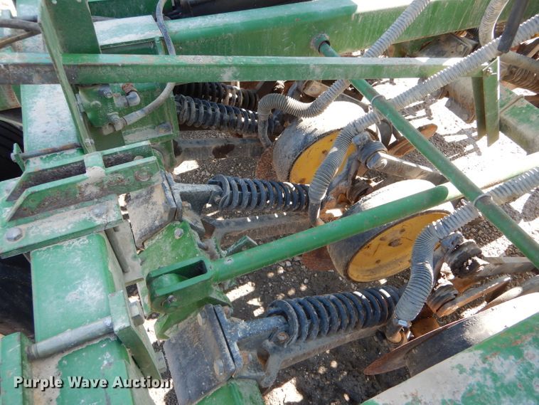 image for item DH6391 John Deere 750 split row grain drill