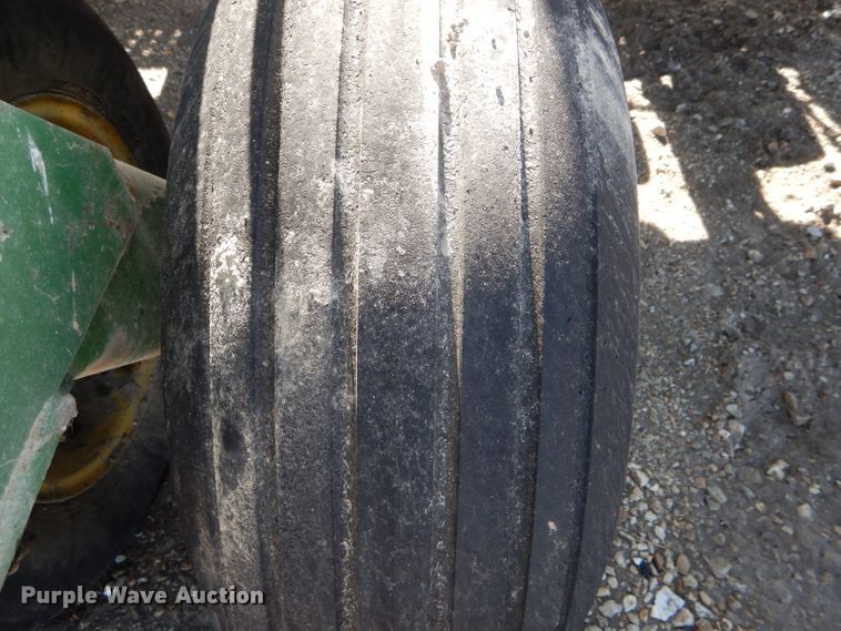 image for item DH6391 John Deere 750 split row grain drill