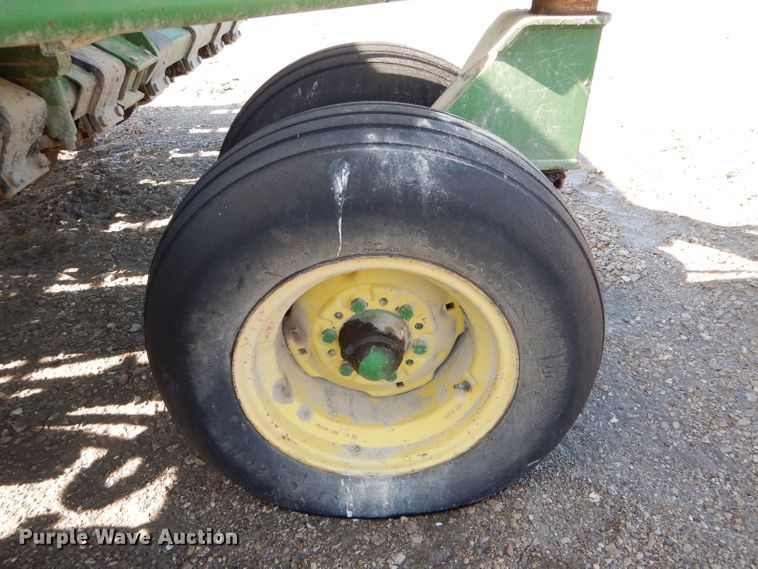 image for item DH6391 John Deere 750 split row grain drill