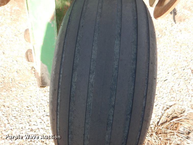 image for item DH6391 John Deere 750 split row grain drill